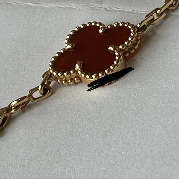 Van Cleef Vintage Alhambra Bracelet 18k yellow gold, carnelian - Picture 5 of 5